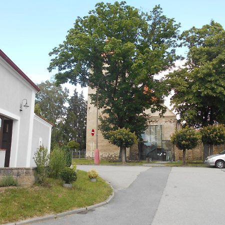 Soběslav Apartman Pod Hradem מראה חיצוני תמונה